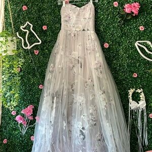 Floral Strapless Floorlength Tulle Gown - Bridal / Prom / Party Dress - Size XS